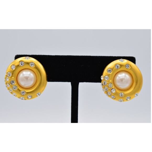 Givenchy Vintage Crystal Clip Earrings Brushed Gold Pearl Rhinestone 1980s Bin8 - Picture 1 of 11